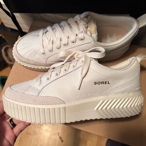 Sorel ONA AVE™ LOW Women's Sneaker Sz 8.5 NWOT sea salt